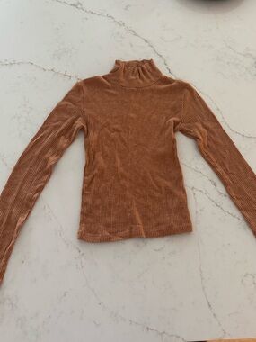 Urban Outfitters Ribbed Mock Neck Top